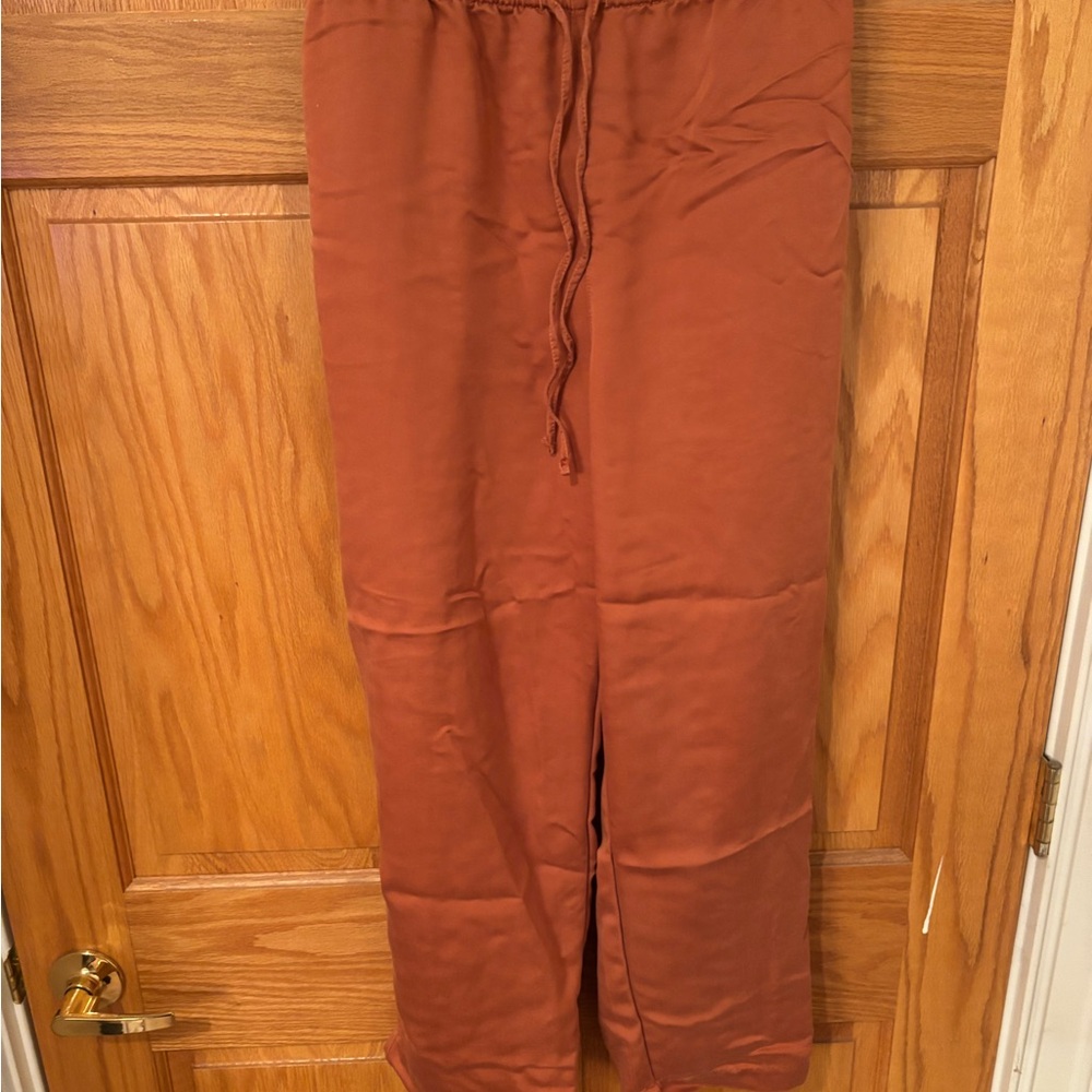 H&M Women’s Terracotta Joggers